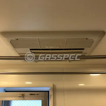 施工前の浴室乾燥機（BBD-3304ACSKJ3M）