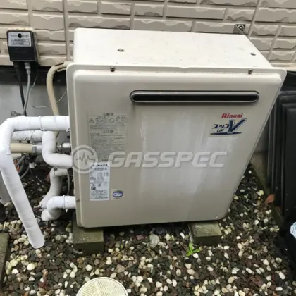 施工前の給湯器（RUF-A2400SAG）