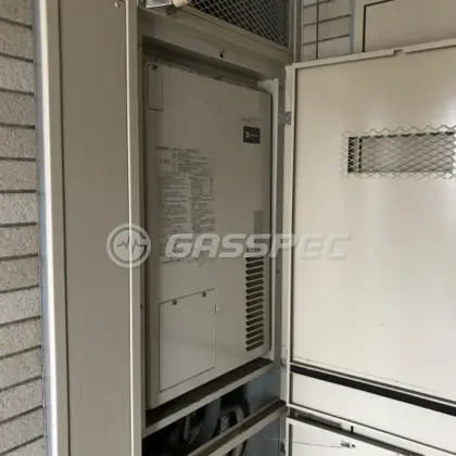 施工前の暖房熱源機（AT-4200ARSSW3Q-H）
