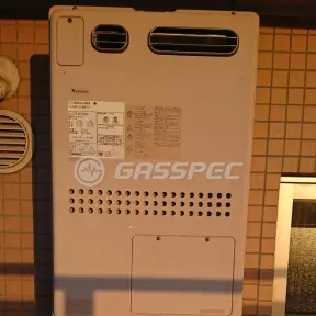 施工前の暖房熱源機（GTH-2413AWXH）