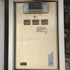 施工前の暖房熱源機（DT-241RFA-AL）