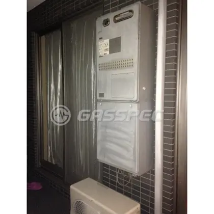 施工前の暖房熱源機（GTH-2413AWXH）