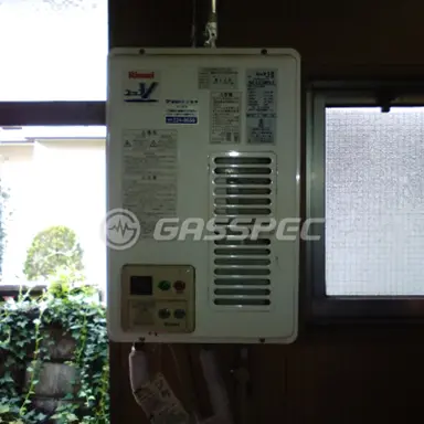 施工前の給湯器（RUX-V1610SWFA-E）