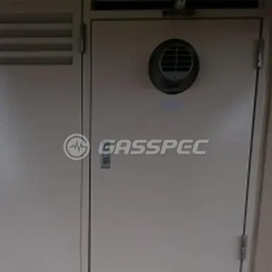 施工前の暖房熱源機（GTH-2401AWXH-T）