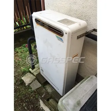 施工前の給湯器（GRQ-2010AX）