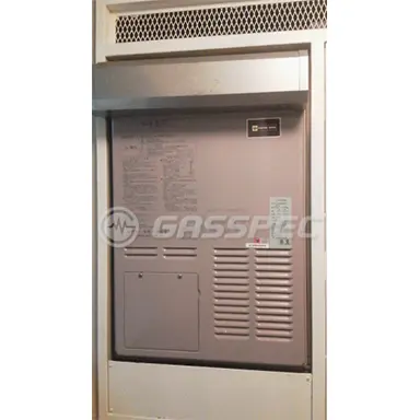 施工前の暖房熱源機（AT-4299ARSAW3Q-F）