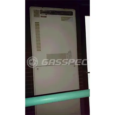 施工前の給湯器（RUF-2402AW）