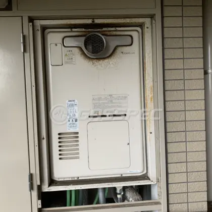 施工前の給湯器（RUFH-V2400AT2-3）