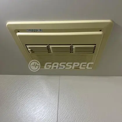 施工前の浴室乾燥機（KBD-28KKEB）