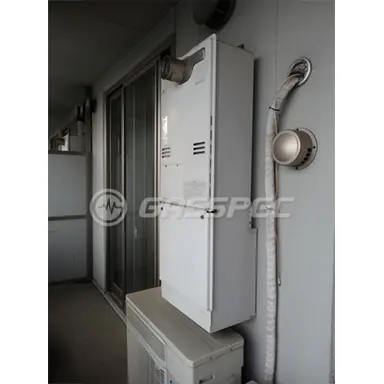 施工前の暖房熱源機（RUFH-V2403SAT2-6）