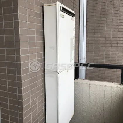 施工前の給湯器（OURB-1620DSA）