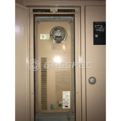 施工前の給湯器（OURB-1601DSA-T）