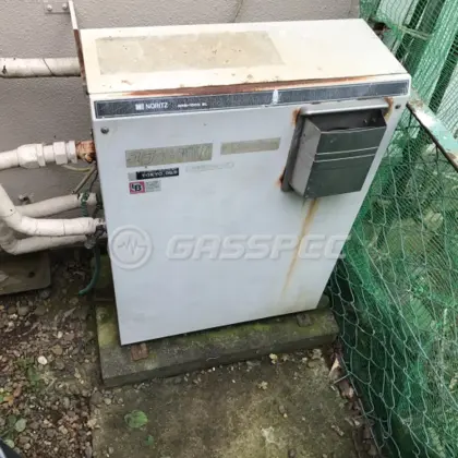 施工前の給湯器（GRQ-1000BL）