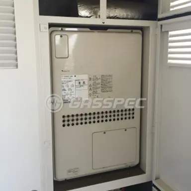 施工前の暖房熱源機（GTH-2413AWXH-H）
