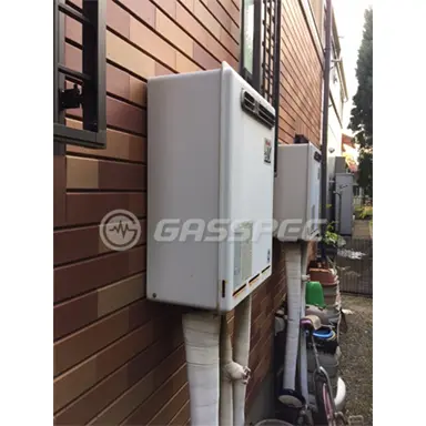 施工前の給湯器（RUF-V2401AW）