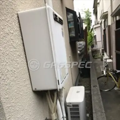 施工前の給湯器（RUF-V2000SAW-1）