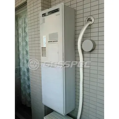 施工前の暖房熱源機（RUFH-V2400AW）