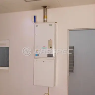 施工前の給湯器（TP-WQ160E-1）