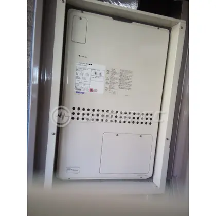 施工前の暖房熱源機（GTH-2413AWXH-H）