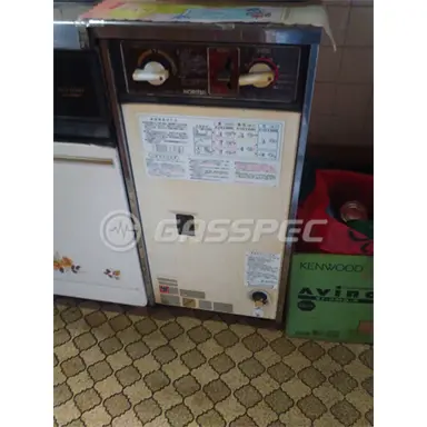 施工前の給湯器（GBF-131）