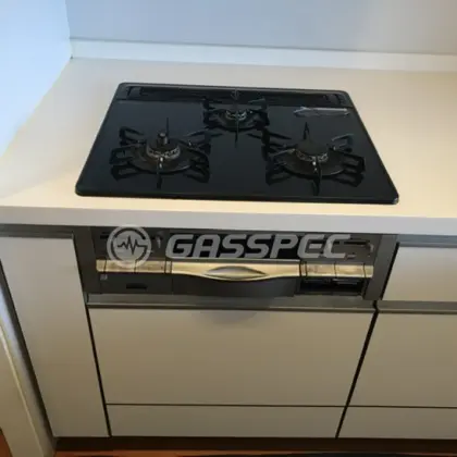施工前のビルトインガスコンロ（DW32C8DTR）