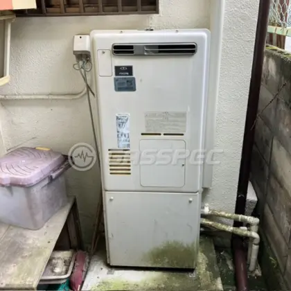 施工前の暖房熱源機（RUFH-V1612SAW2-1）