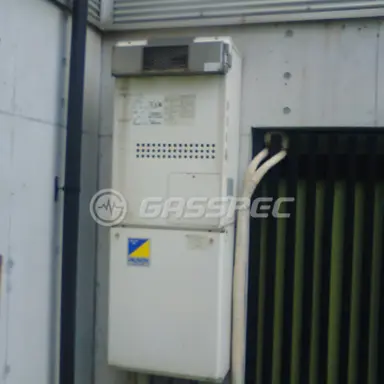 施工前の暖房熱源機（GTH-2434AWX）