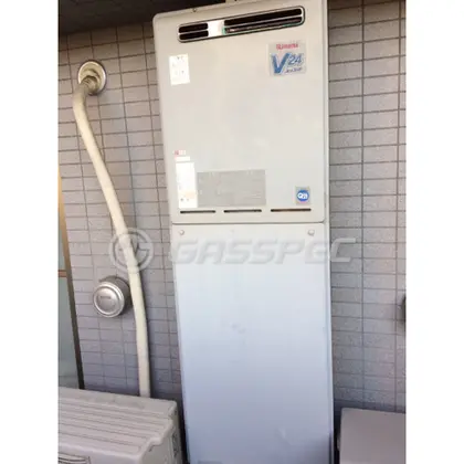 施工前の給湯器（RUF-V2400SAW-1）