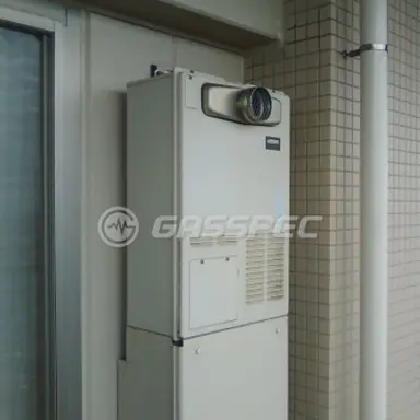 施工前の暖房熱源機（AT-4299ARSSW3Q）