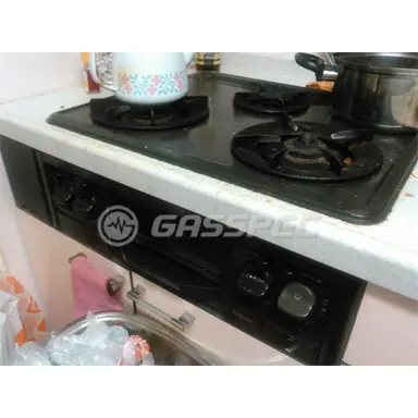 施工前のビルトインガスコンロ（PKD-35EG-L）