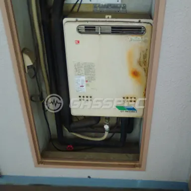 施工前の給湯器（GT-1600AWX）
