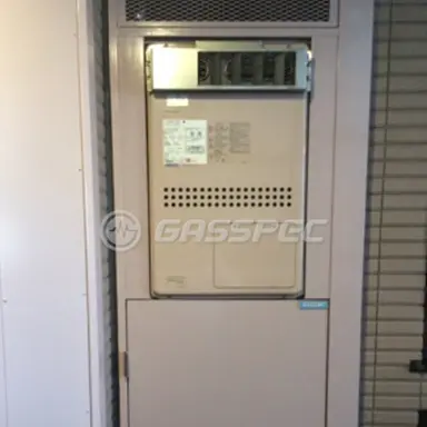 施工前の暖房熱源機（GTH-2413AWXH）