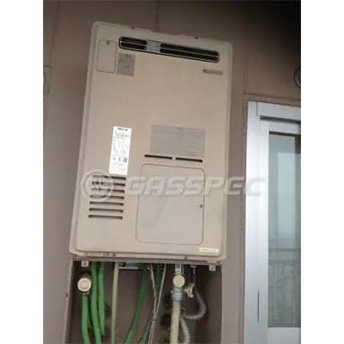 施工前の暖房熱源機（RUFH-V2400AW2-3）
