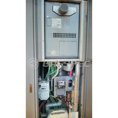 施工前の暖房熱源機（GTH-2417AWX3H-T）