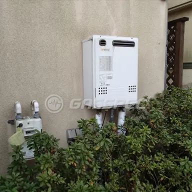 施工前の給湯器（GT-2422AWX）