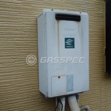 交換前の給湯器（ナショナル（松下） GJ-C24T2）
