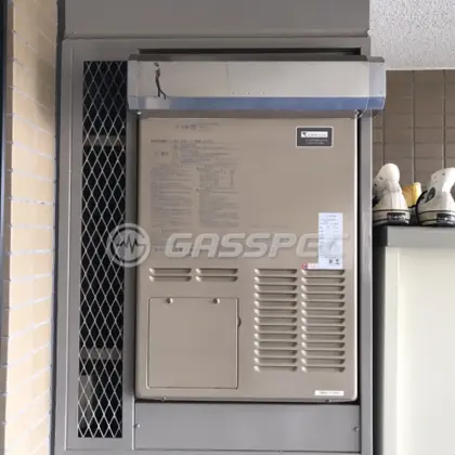 施工前の暖房熱源機（AT-4299ARSAW3Q-F）