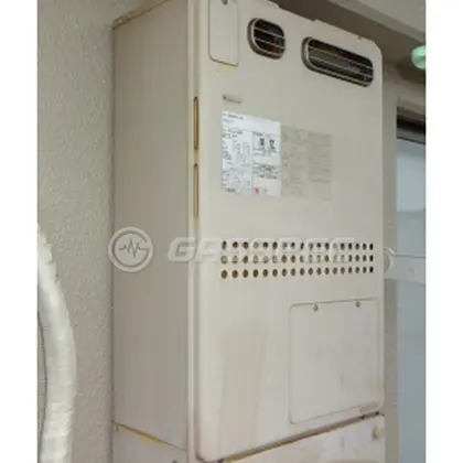 施工前の暖房熱源機（GTH-2413AWX）