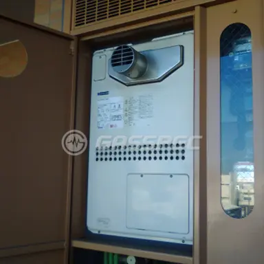 施工前の暖房熱源機（GTH-2413AWXH-T）