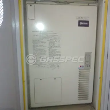 施工前の暖房熱源機（AT-4200ARSAW3Q-H）