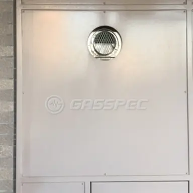 施工前の給湯器