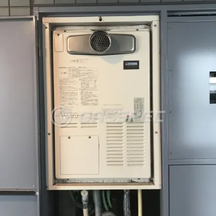 施工前の暖房熱源機（AT-4299ARSAW3Q-C）