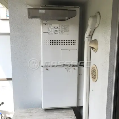 施工前の暖房熱源機（GTH−2434AWX3HｰL）