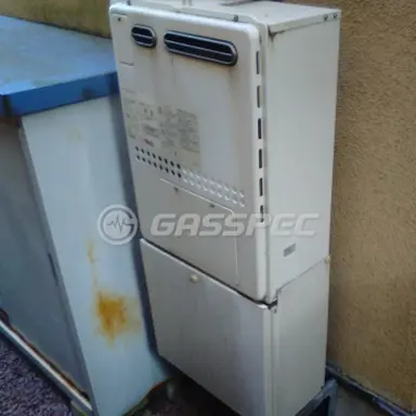 施工前の暖房熱源機（GTH-2027AWX）