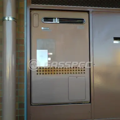 施工前の暖房熱源機（GTH-2401AWX）