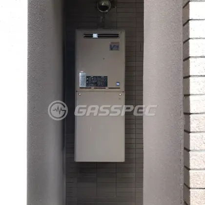 施工前の給湯器（RUF-V2400SAW-1）