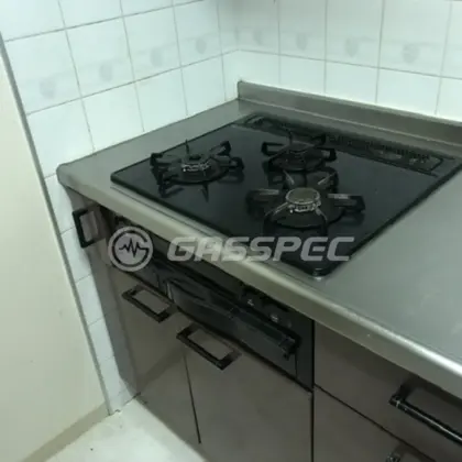 施工前のビルトインガスコンロ（DW32C8DTR）