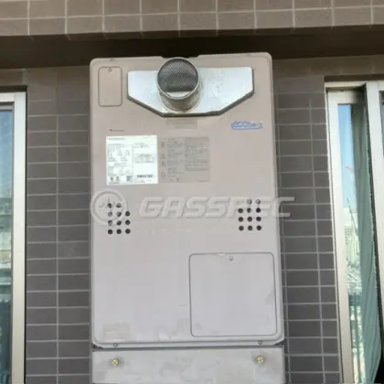 施工前の暖房熱源機（GTH-C2439AWX3H-T）