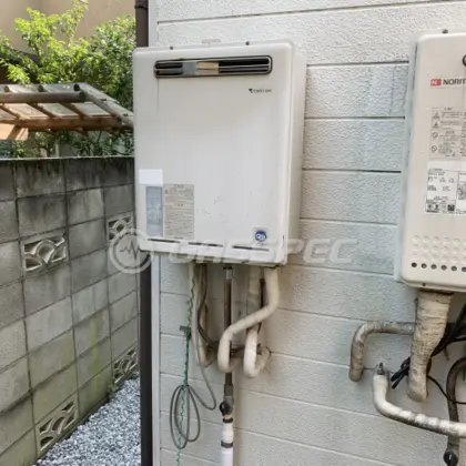 施工前の給湯器（GT-162W）