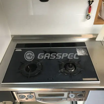 施工前のビルトインガスコンロ（RBG-N71W3GAX-L）